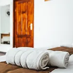 Hotel Casa Rosu