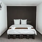Hotel Casa Rosu