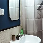 Casa Rosu *