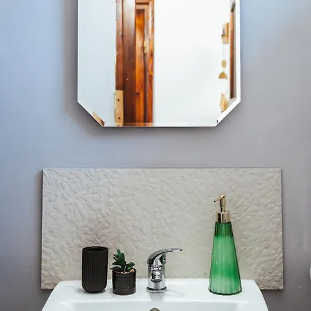 Casa Rosu * Κλουζ-Ναπόκα