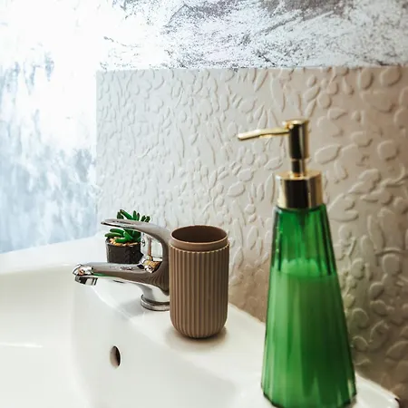 Casa Rosu كلوج-نابوكا