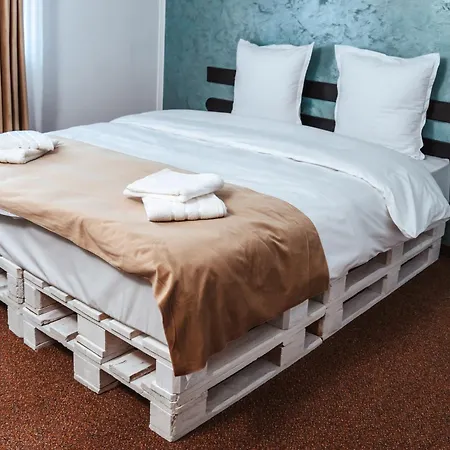 Casa Rosu * Κλουζ-Ναπόκα