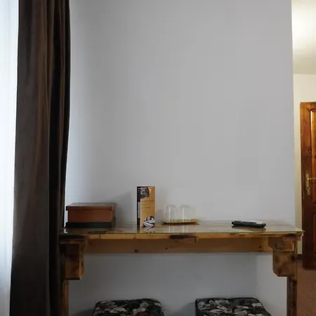 Casa Rosu Hotel