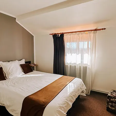 Casa Rosu Hotel *